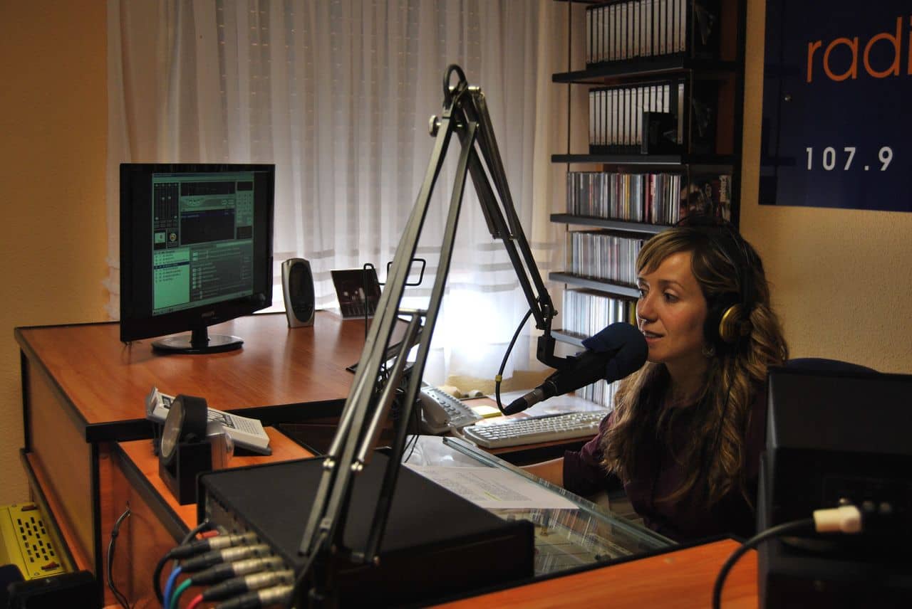 Radio-Aguilar-FM-009