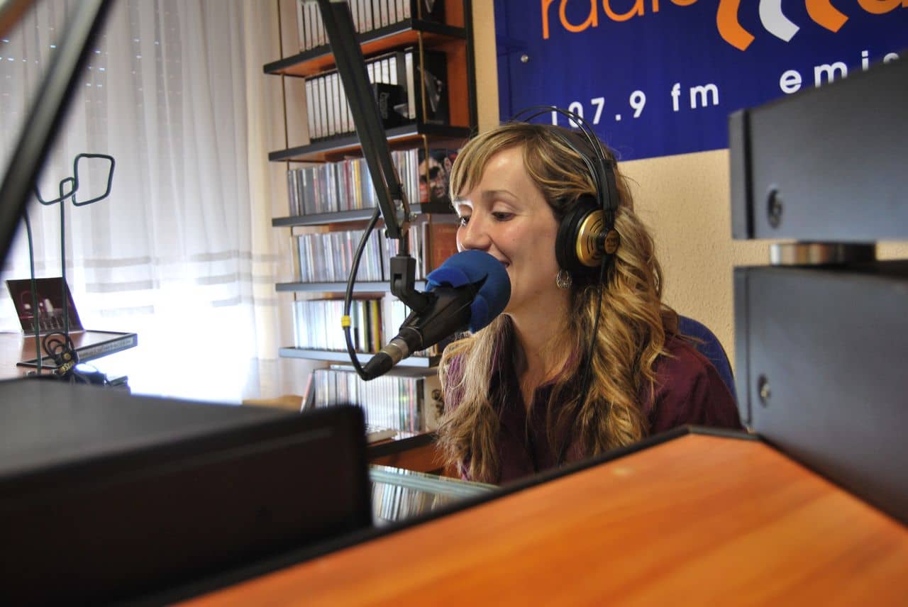 Radio-Aguilar-FM-011