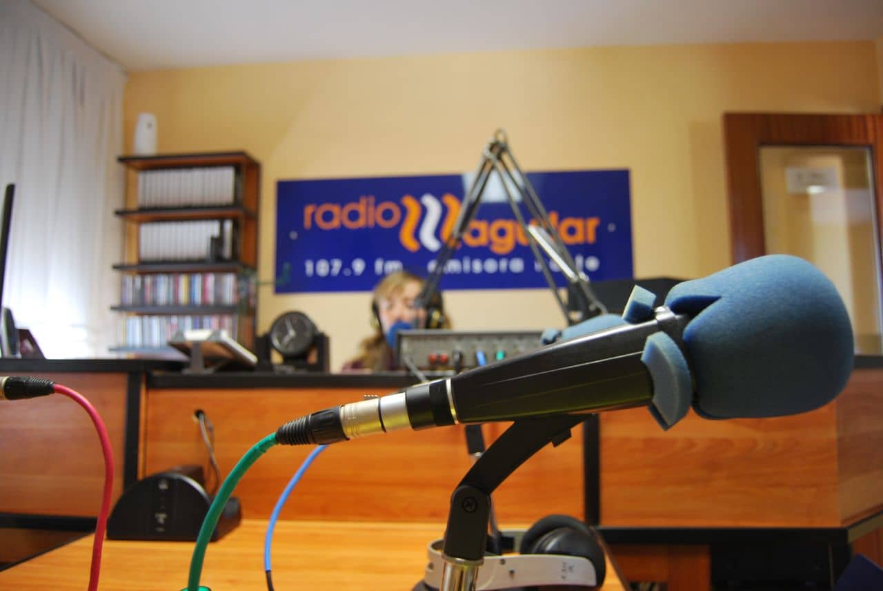 Radio-Aguilar-FM-012